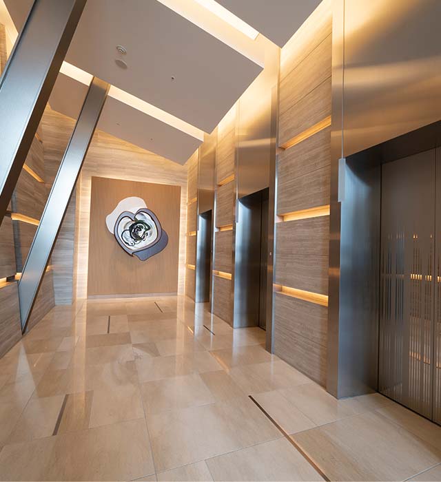 エレベーター前